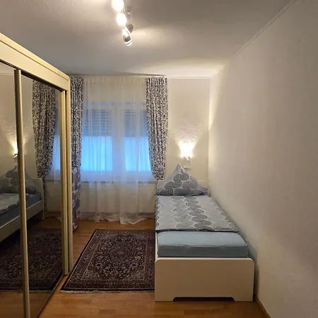 Nice Apartment Duesseldorf Central شقة *