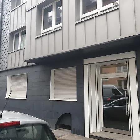 Nice Apartment Duesseldorf Central شقة *