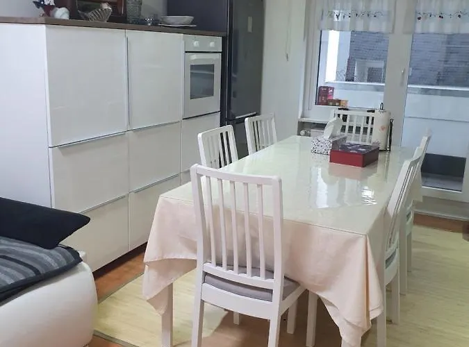 Nice Apartment Duesseldorf Central Apartamento Düsseldorf